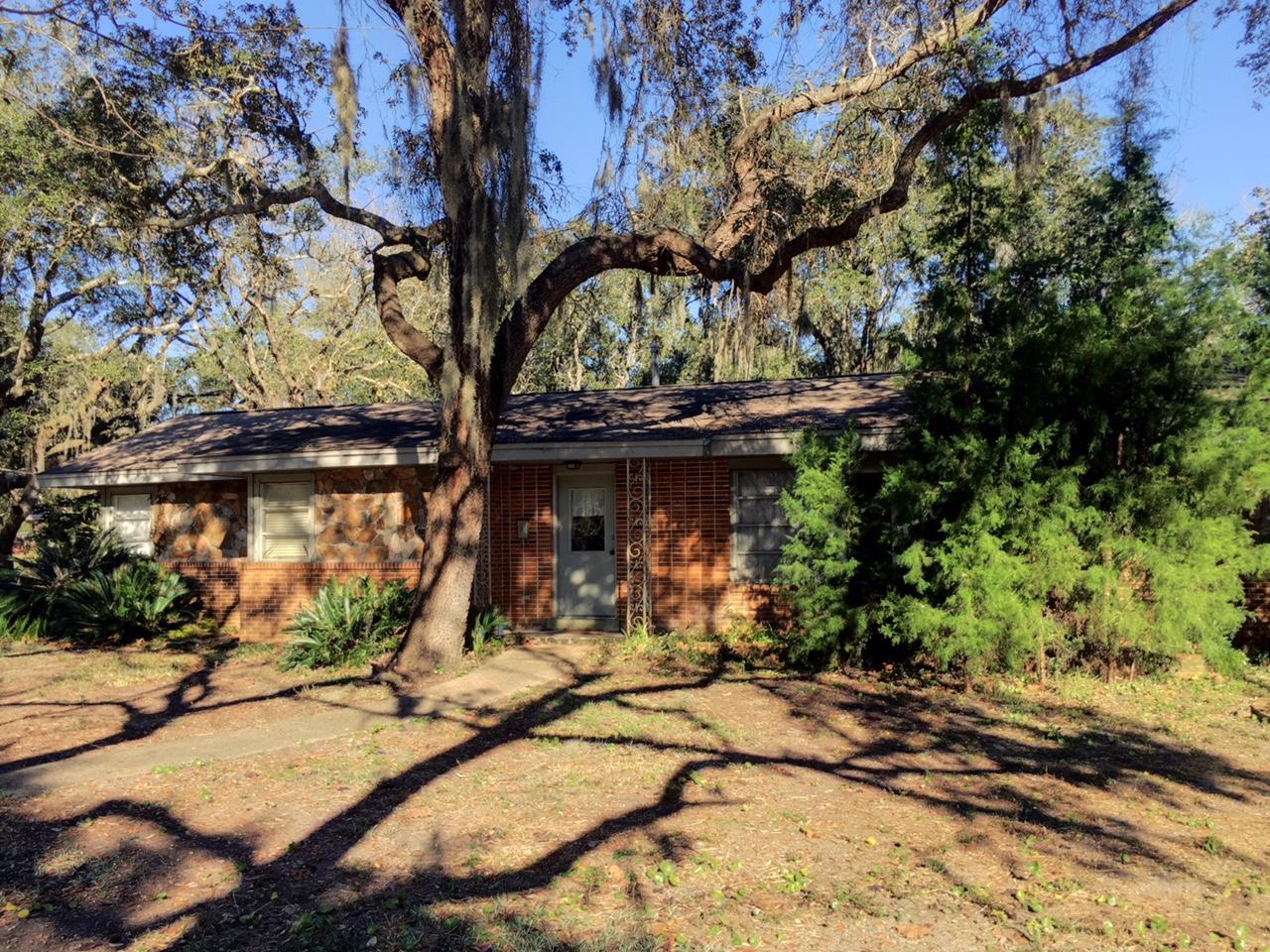 2 Magnolia Drive - Photo 1