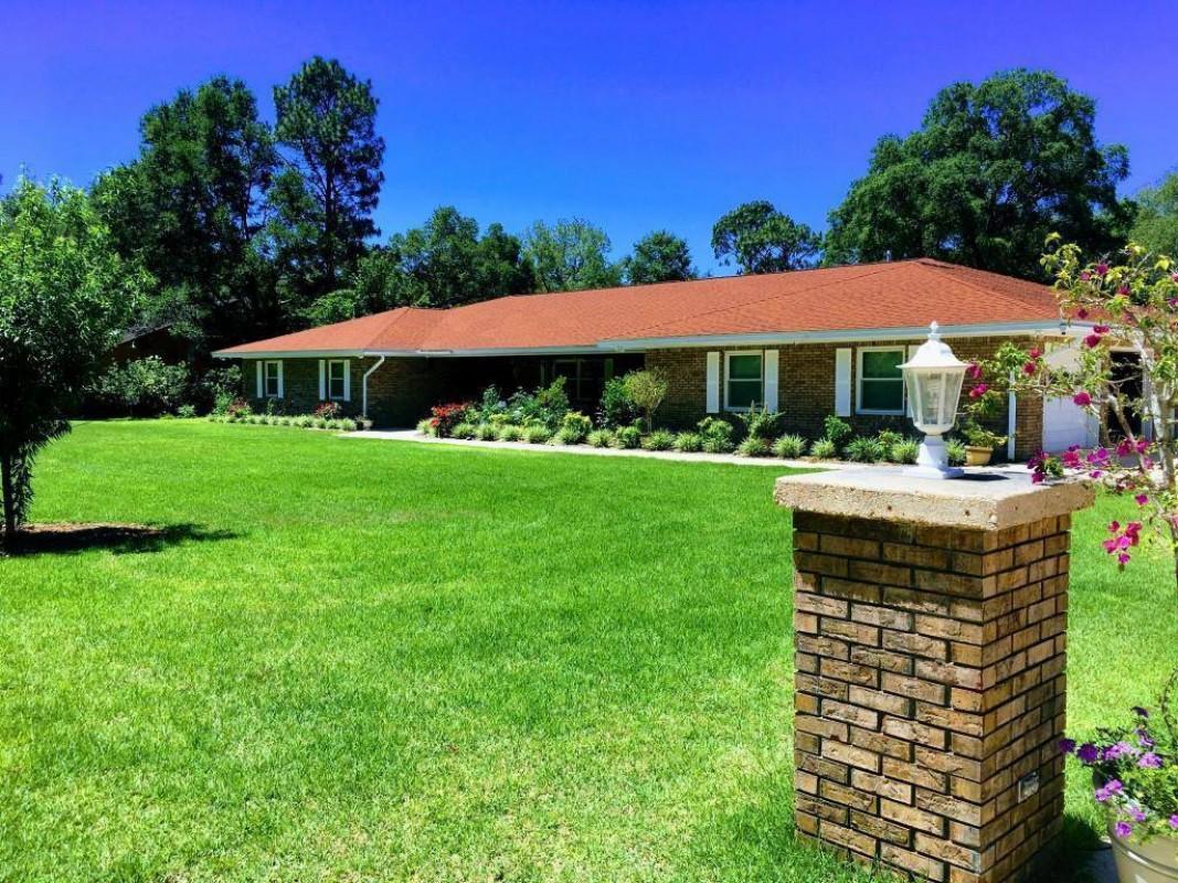 620 Carr Drive - Photo 1