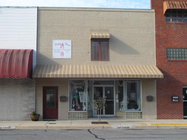 504 Main St - Photo 1