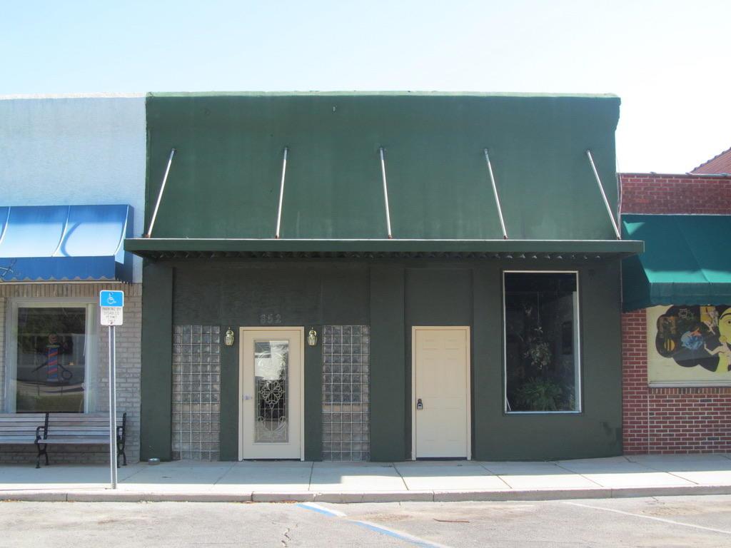 852 Baldwin Avenue - Photo 1