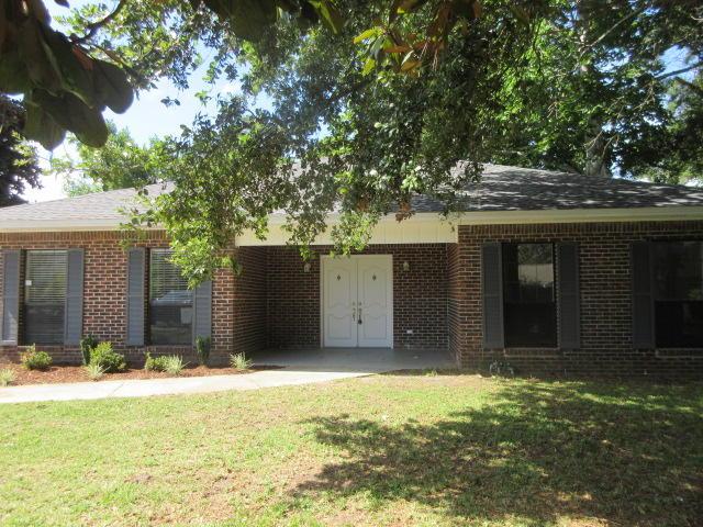 611 Manor Court - Photo 1