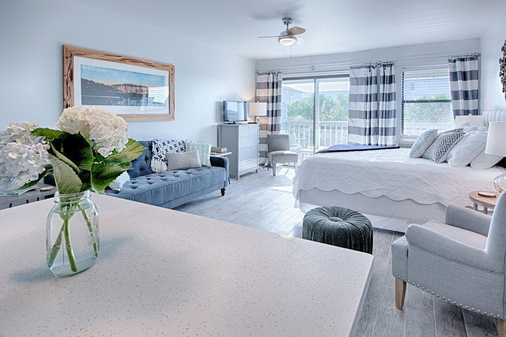 126 Walton Lakeshore Drive - Photo 1