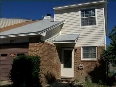 655 Sandalwood Drive - Photo 1