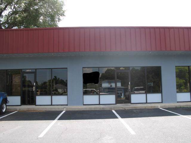 637 Beal Parkway - Photo 1