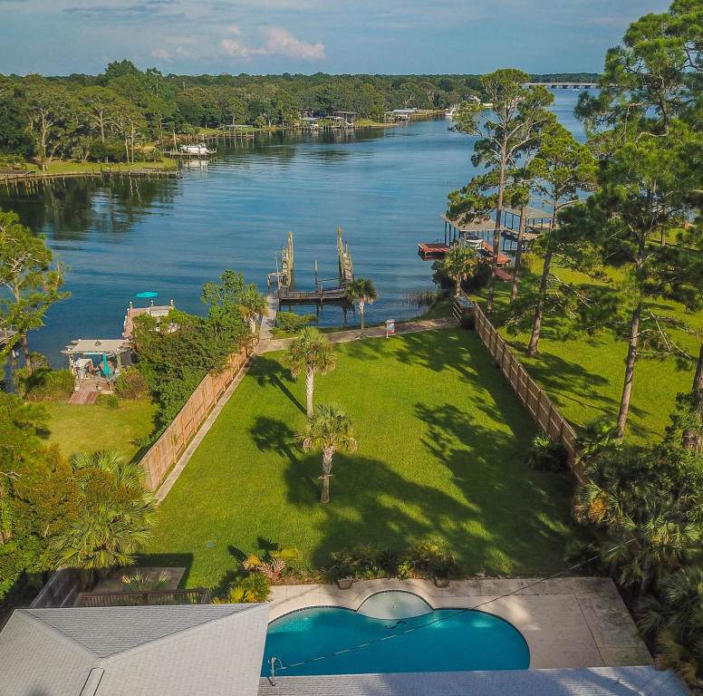 938 Pocahontas Drive - Photo 1