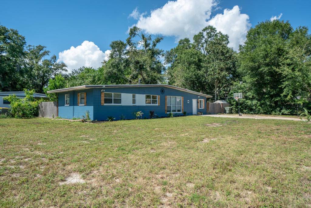 344 Gardner Drive - Photo 1