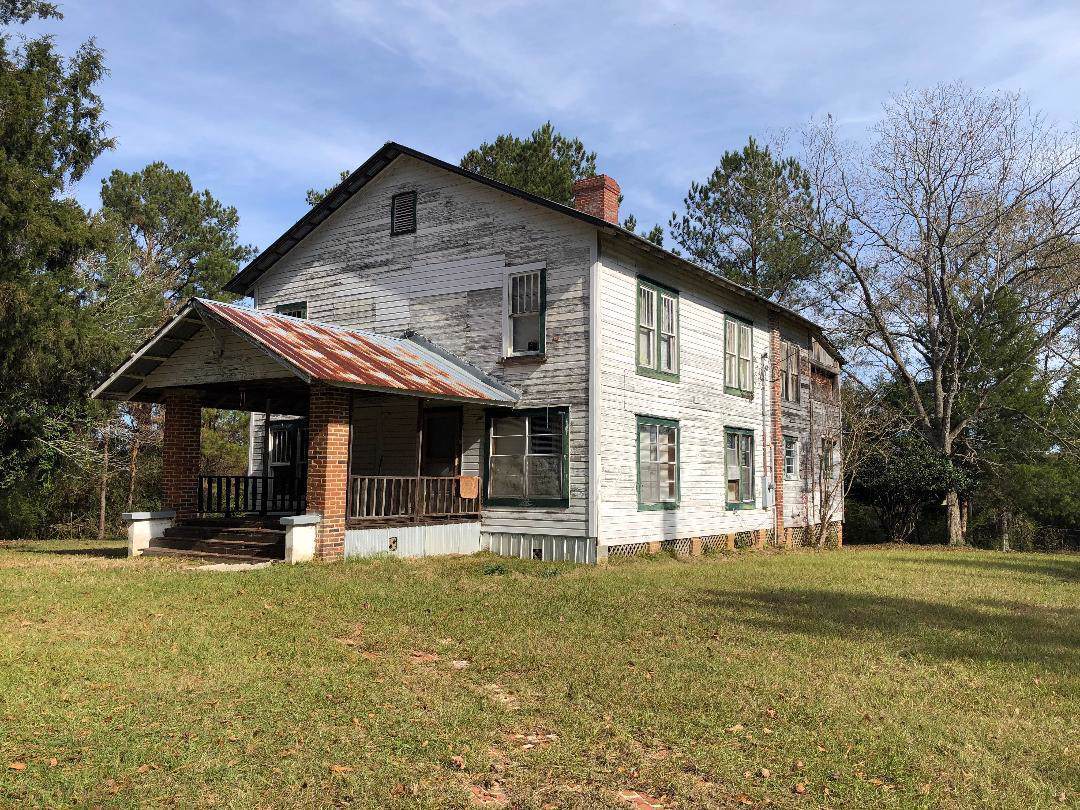 1121 Gillman Road - Photo 1