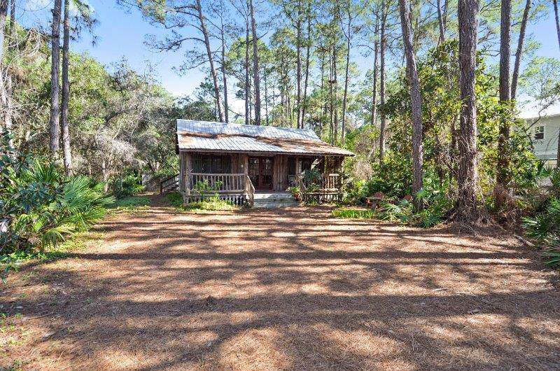 183 Defuniak Street - Photo 1