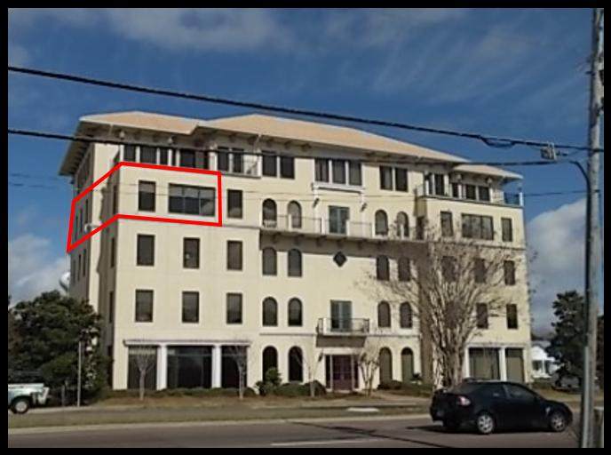543 Harbor Boulevard - Photo 1