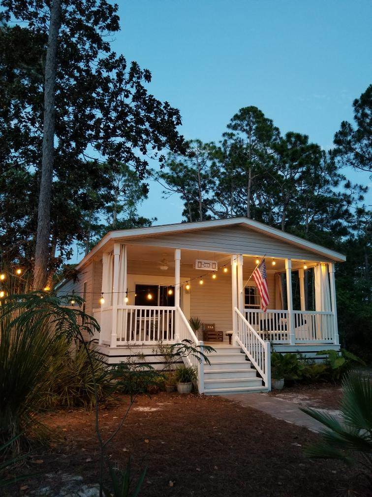 129 Barcelona Avenue - Photo 1