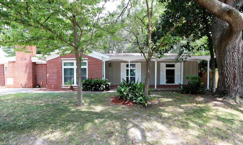 1003 Julia Avenue - Photo 1