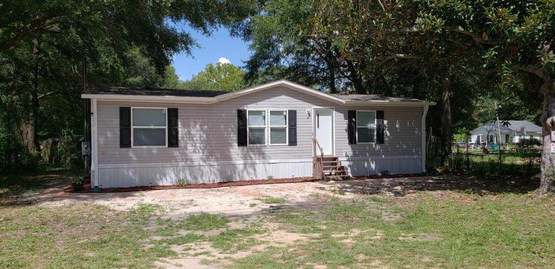 591 Brett Street - Photo 1