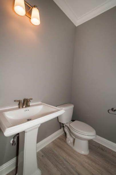 200 Ladue Avenue - Photo 1