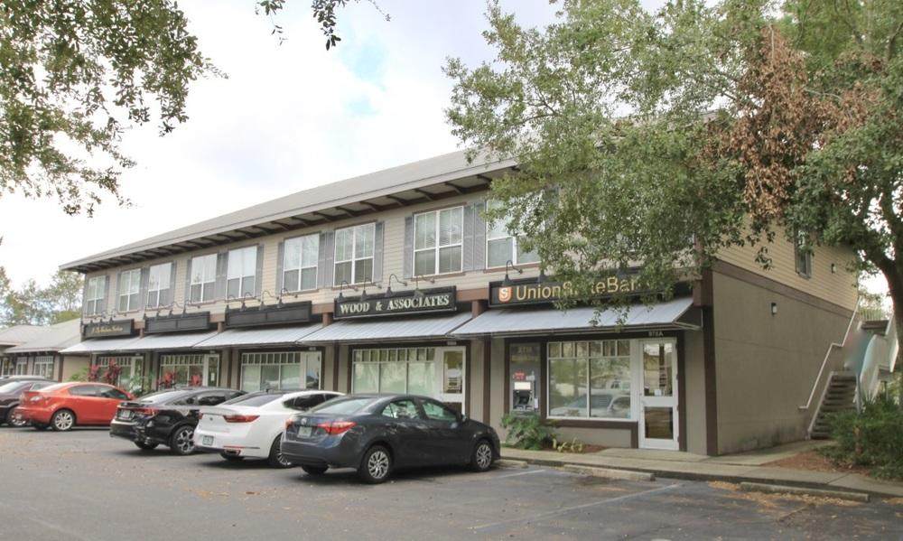 984 Airport Road - Photo 1