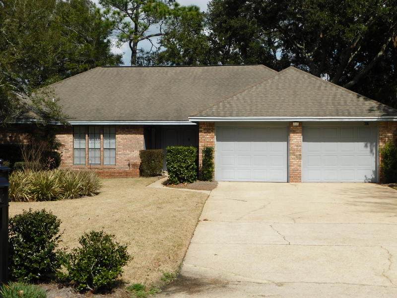 827 Saint Pierre Cove - Photo 1