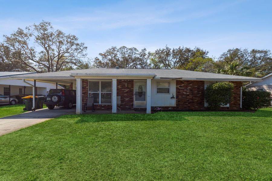 108 Baker Avenue - Photo 1
