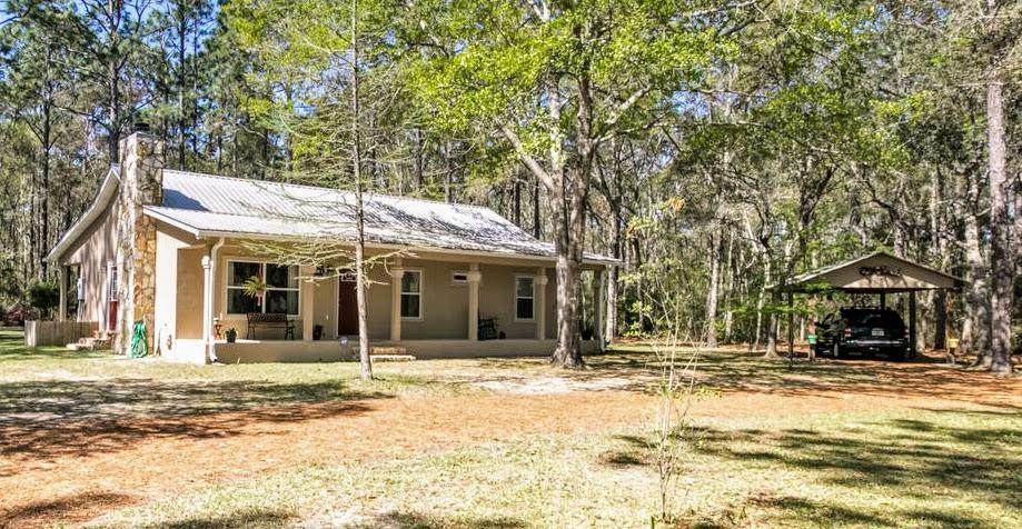 1590 Black Creek Boulevard - Photo 1