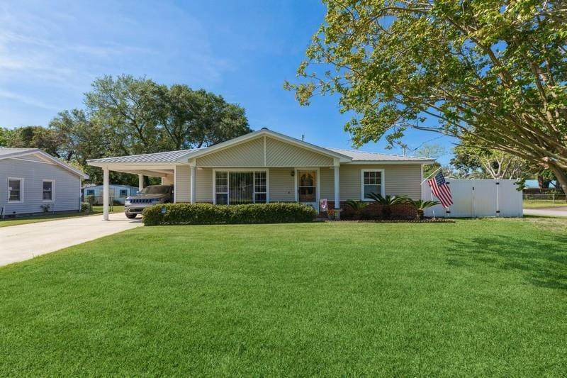 214 Watson Drive - Photo 1