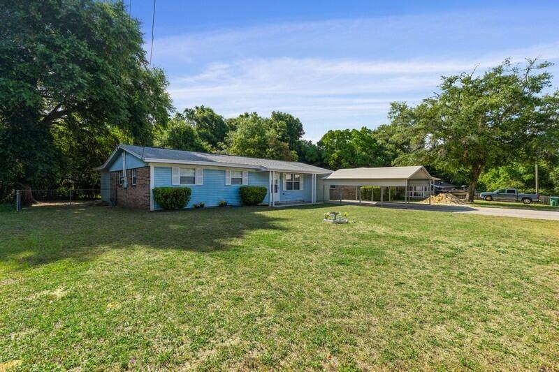 209 Amellia Place - Photo 1