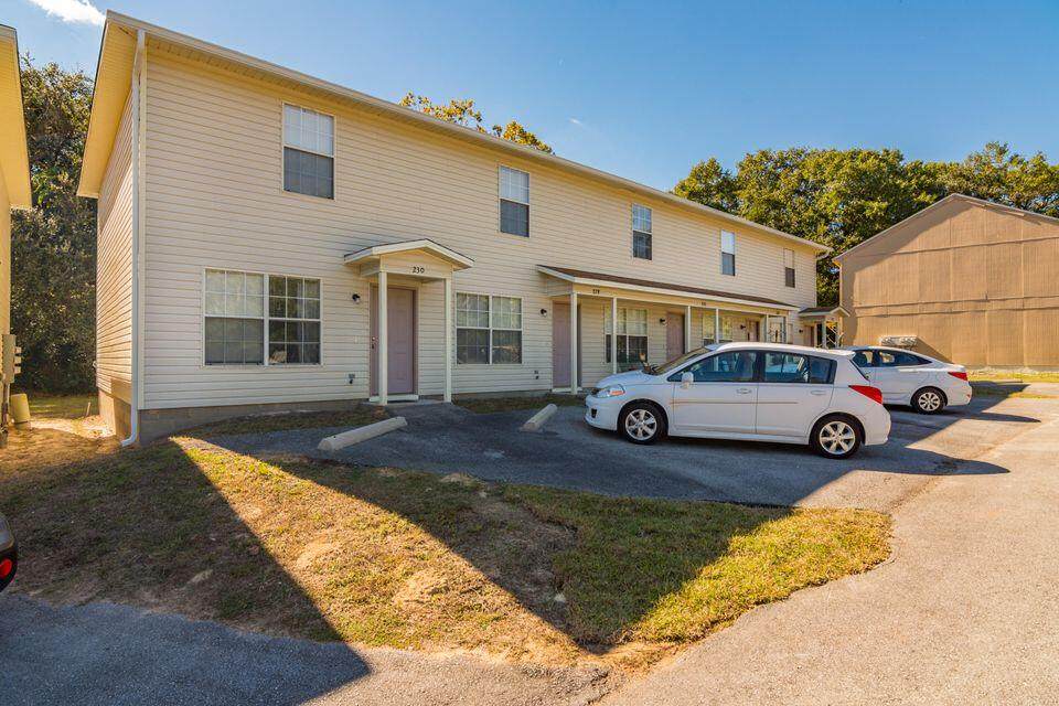238 Runnymeade Drive - Photo 1