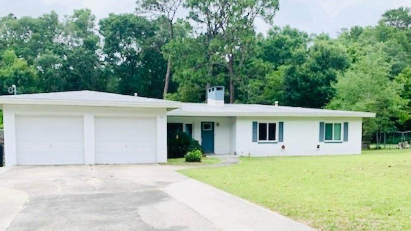 11 North Drive - Photo 1