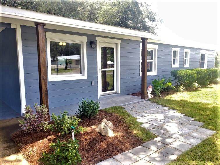 514 Winthrop Street - Photo 1