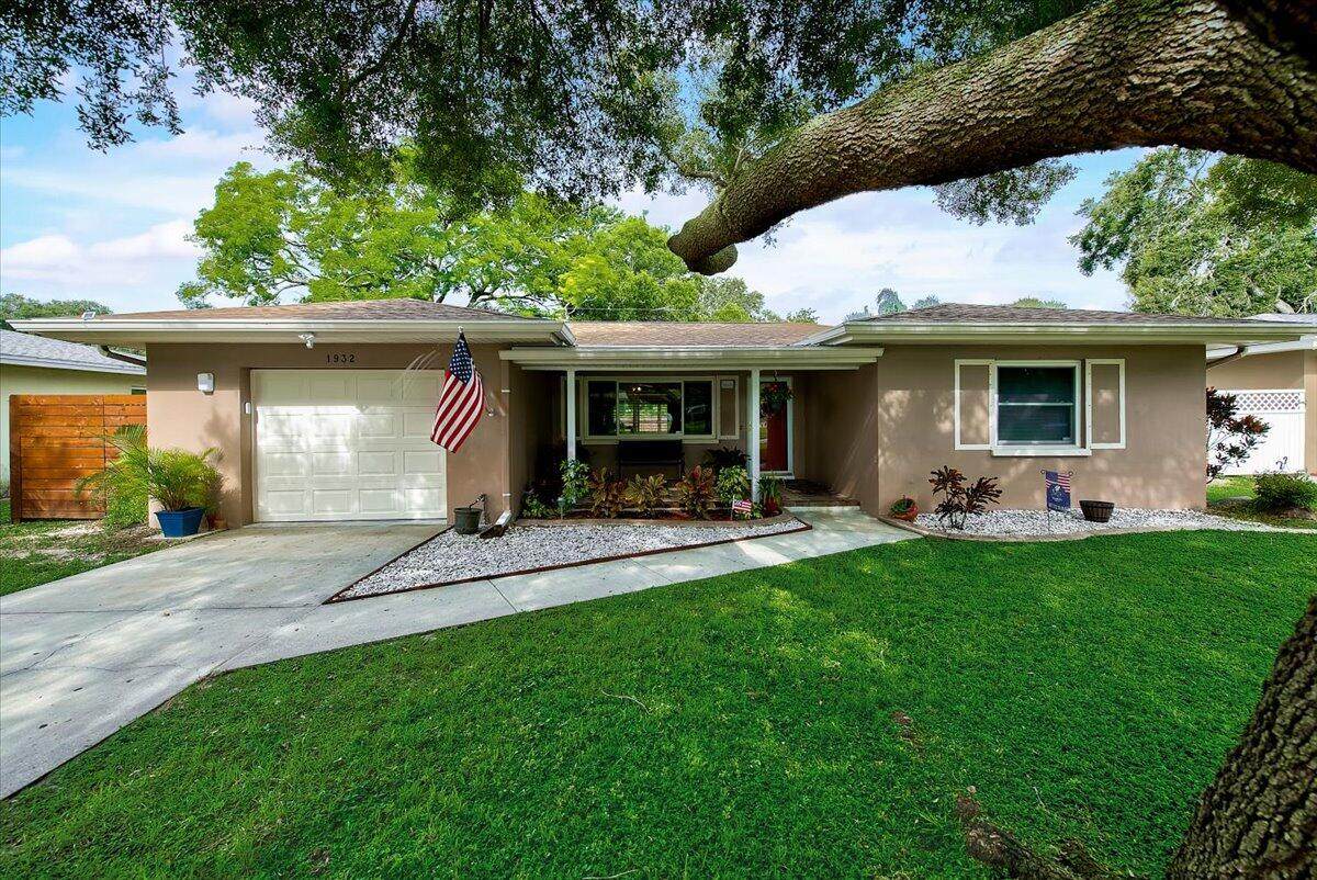 1932 Meadow Drive - Photo 1