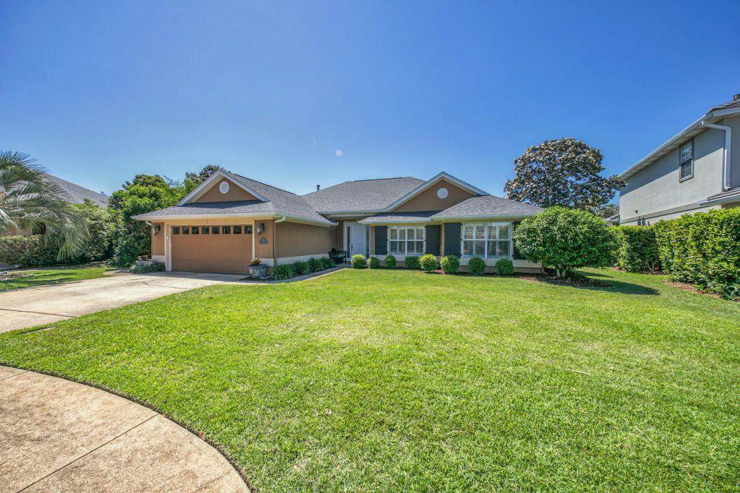 454 Avalon Boulevard - Photo 1