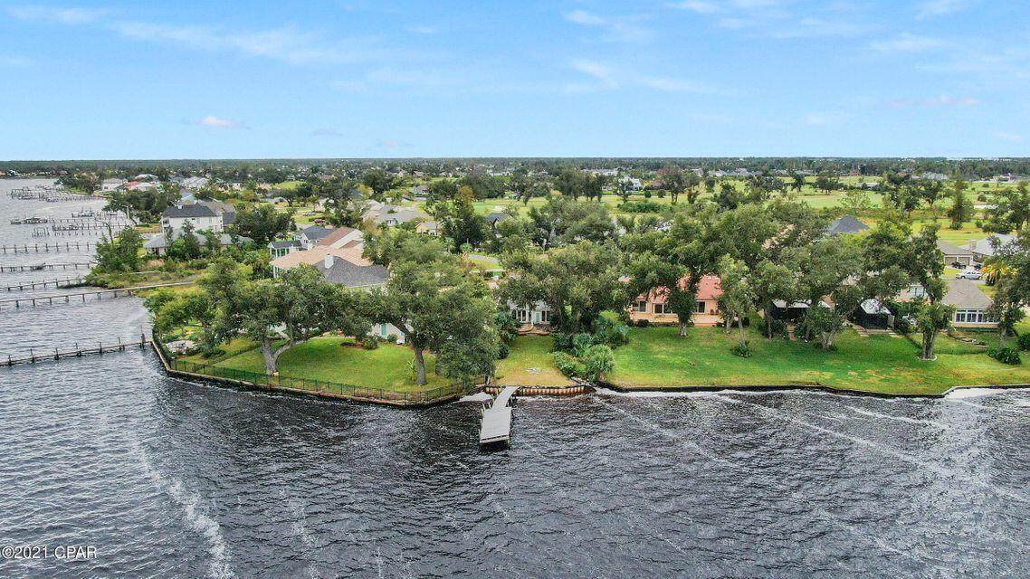1524 Country Club Drive - Photo 1