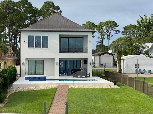 792 Bayshore Dr - Photo 1