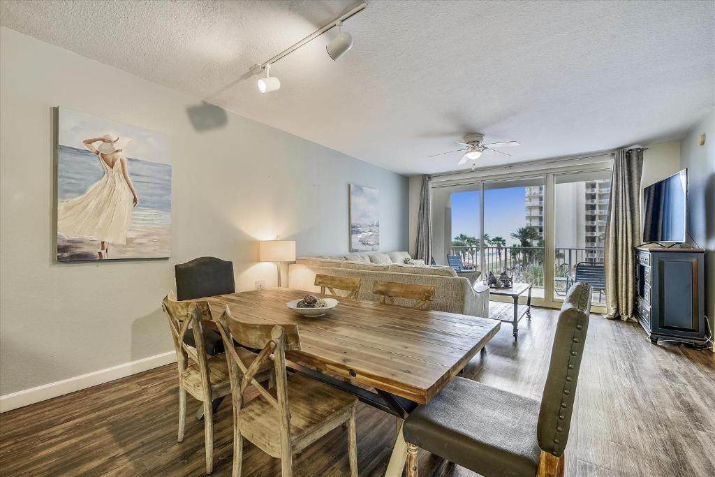 9900 Thomas Drive - Photo 1