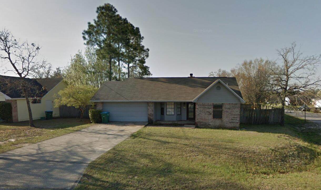 814 Cloverview Drive - Photo 1