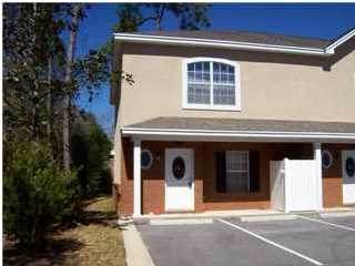 536 Maple Avenue - Photo 1