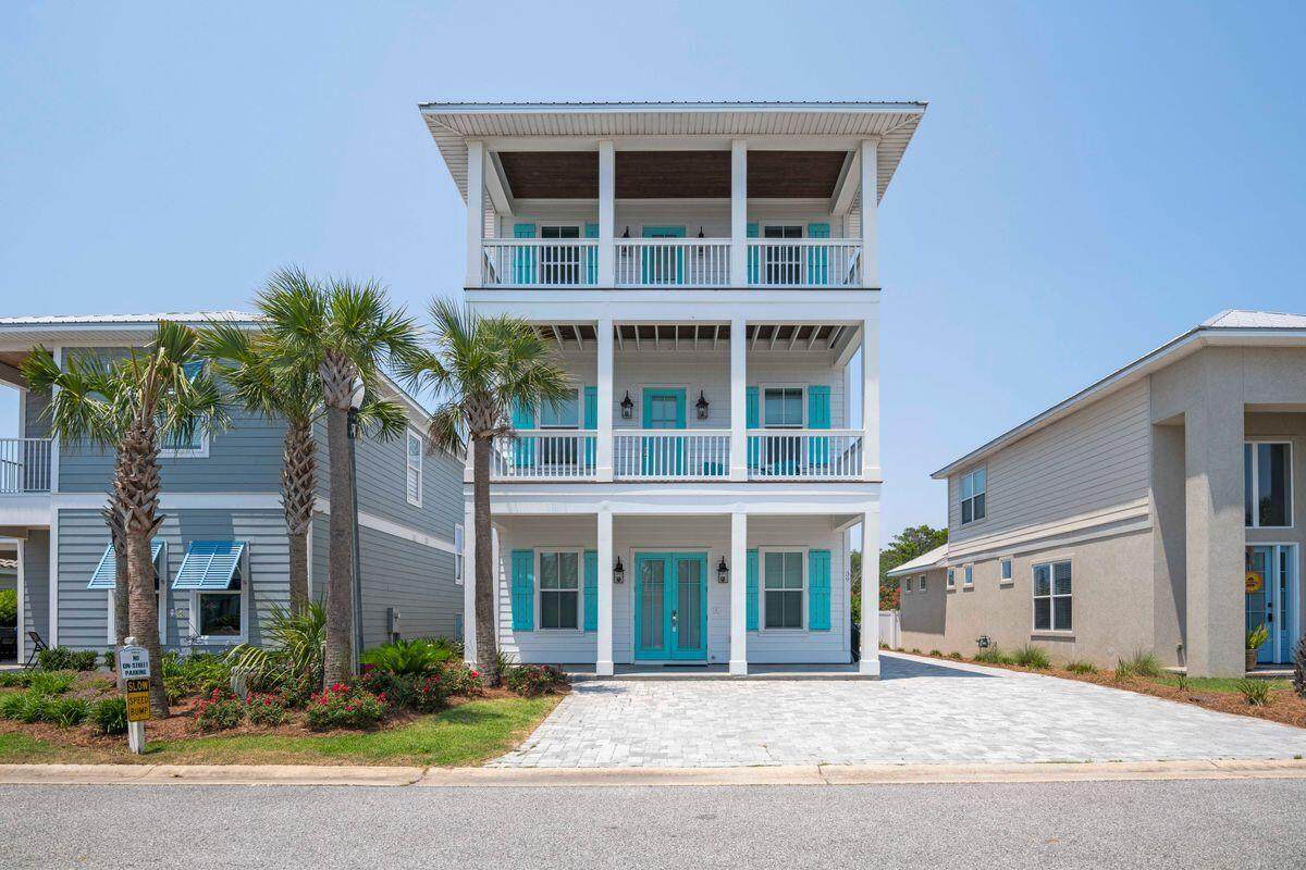 39 Saint Simon Circle - Photo 1
