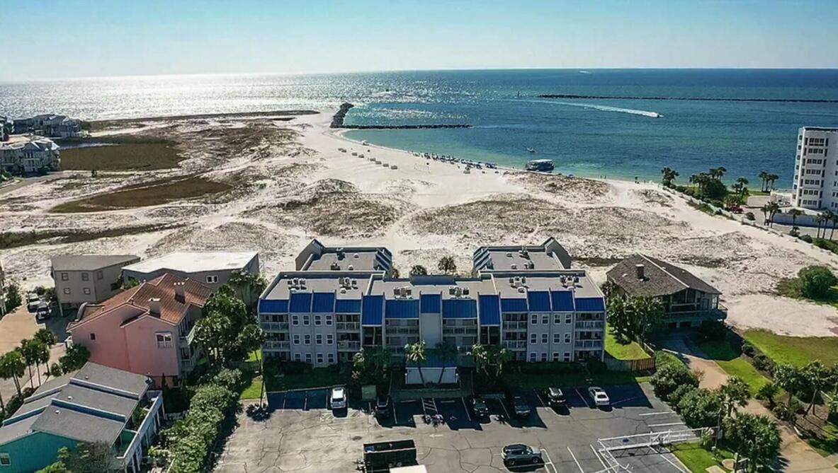 300 Gulf Shore Drive - Photo 1