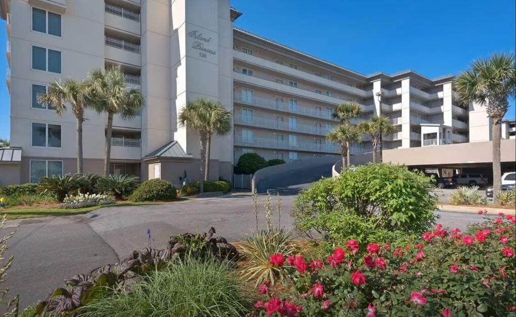 520 Santa Rosa Blvd. - Photo 1