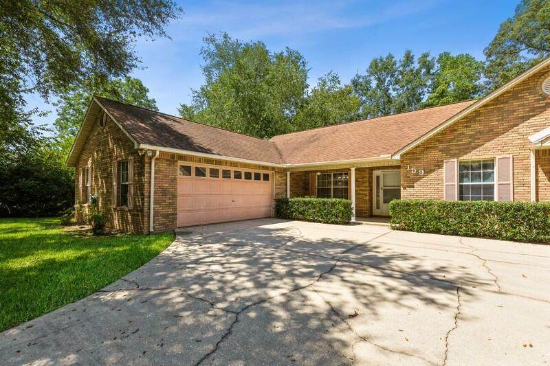 159 Twin Oak Drive, Crestview, FL 32536 (MLS 907094) The Honest Group