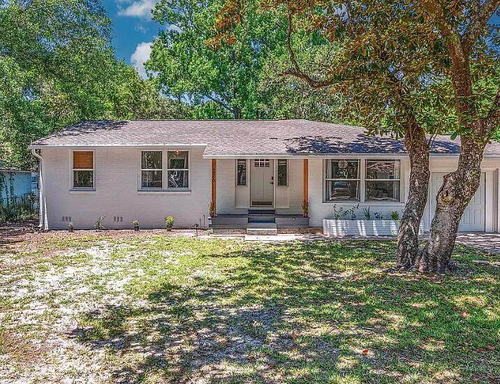 226 Bradley Drive - Photo 1