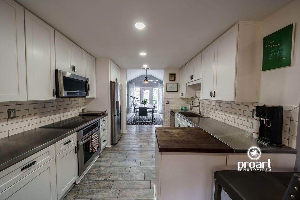 641 Bayshore Drive - Photo 1