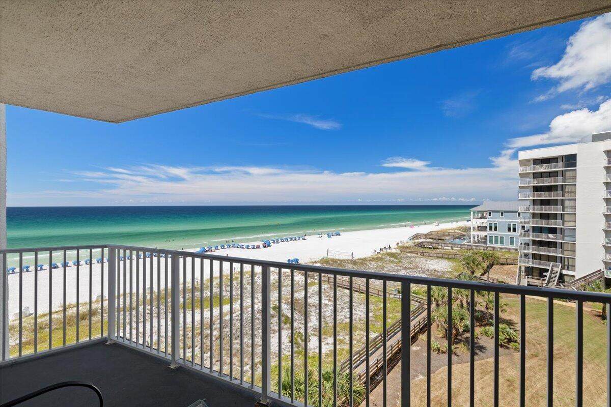 114 Mainsail Drive - Photo 1