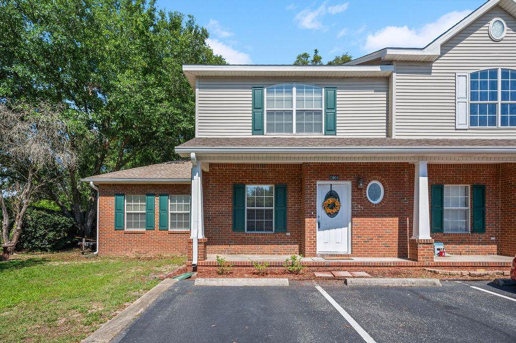 1901 Cottage Grove Lane - Photo 1