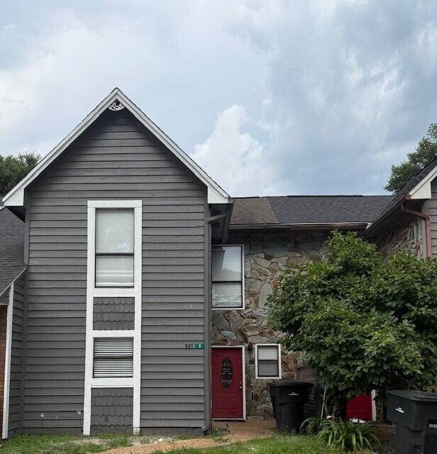 941 Ashley Lane - Photo 1