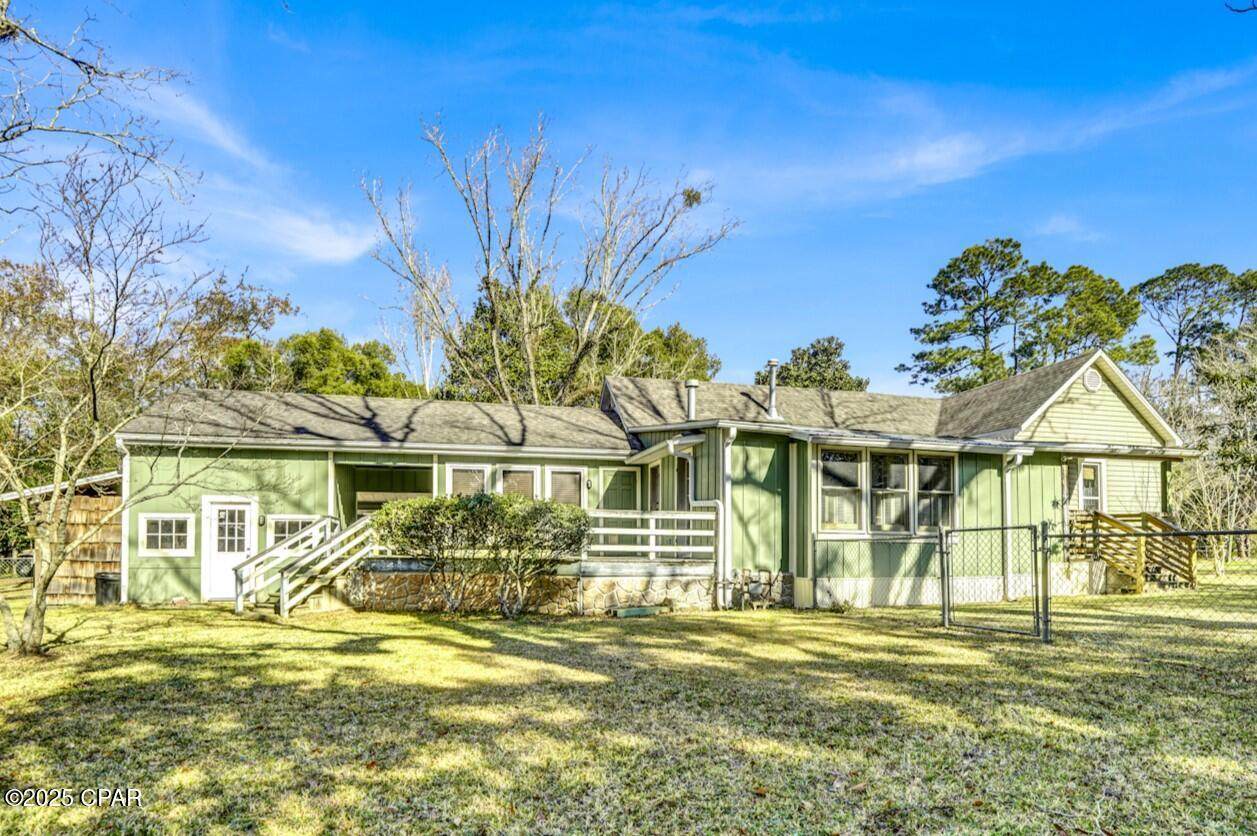 672 Main Street - Photo 1