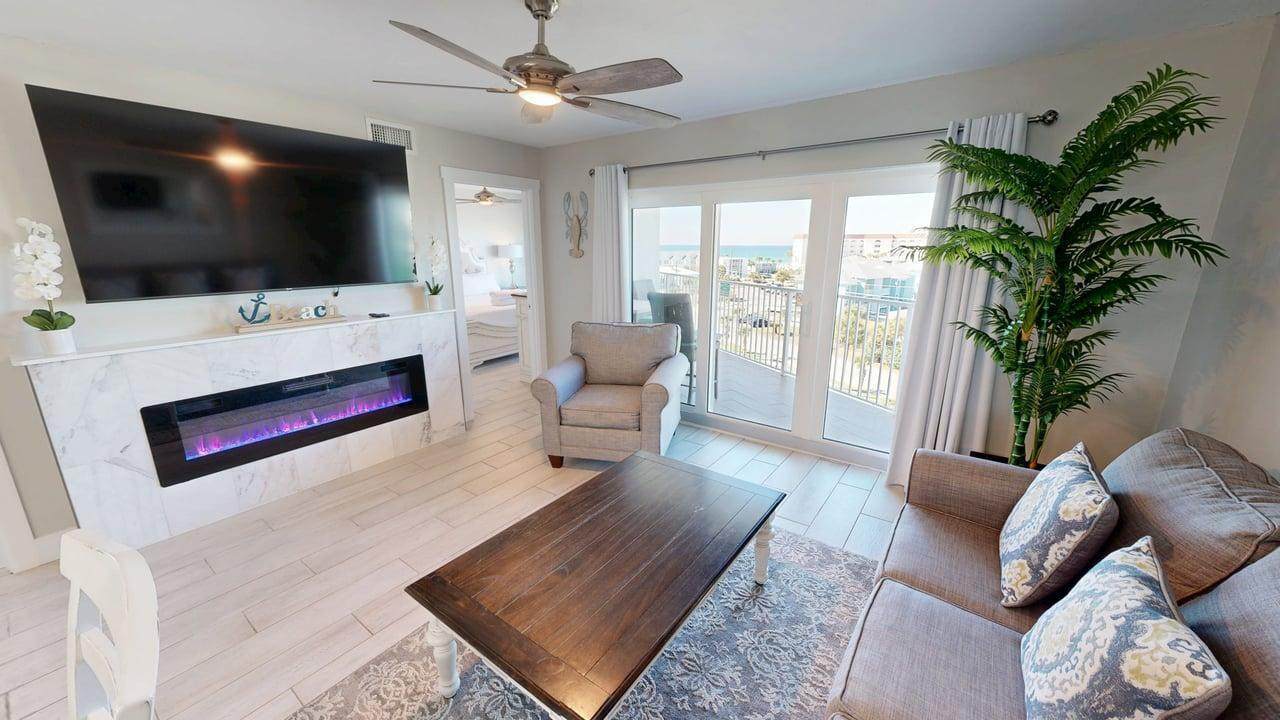 895 Santa Rosa Boulevard - Photo 1