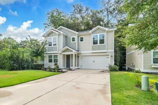 527 Maple Avenue - Photo 1