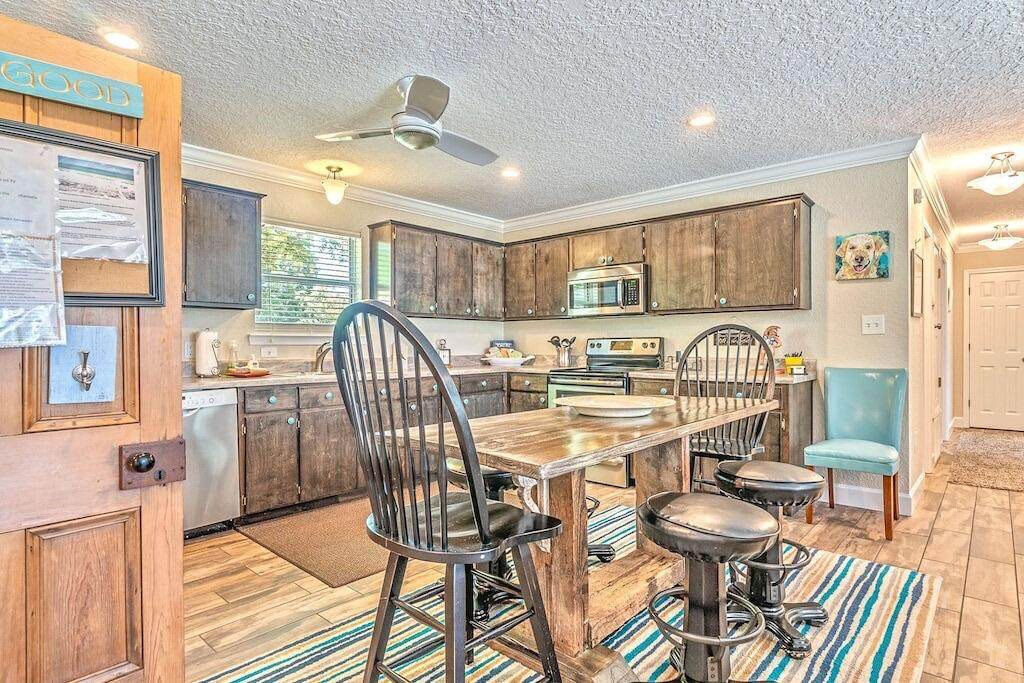 8115 8Th Street - Photo 1