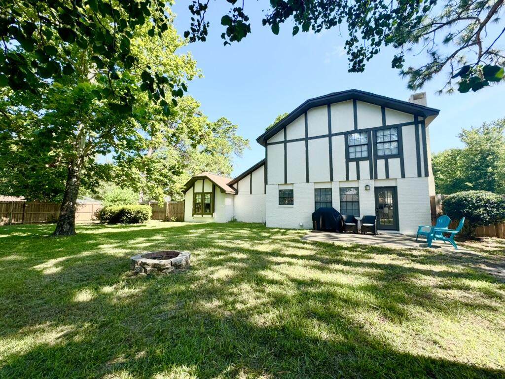 129 Raintree Boulevard - Photo 1