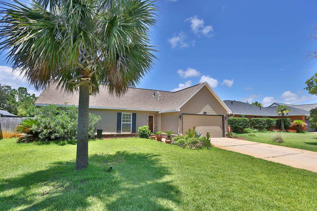 124 Long Pointe Drive - Photo 1