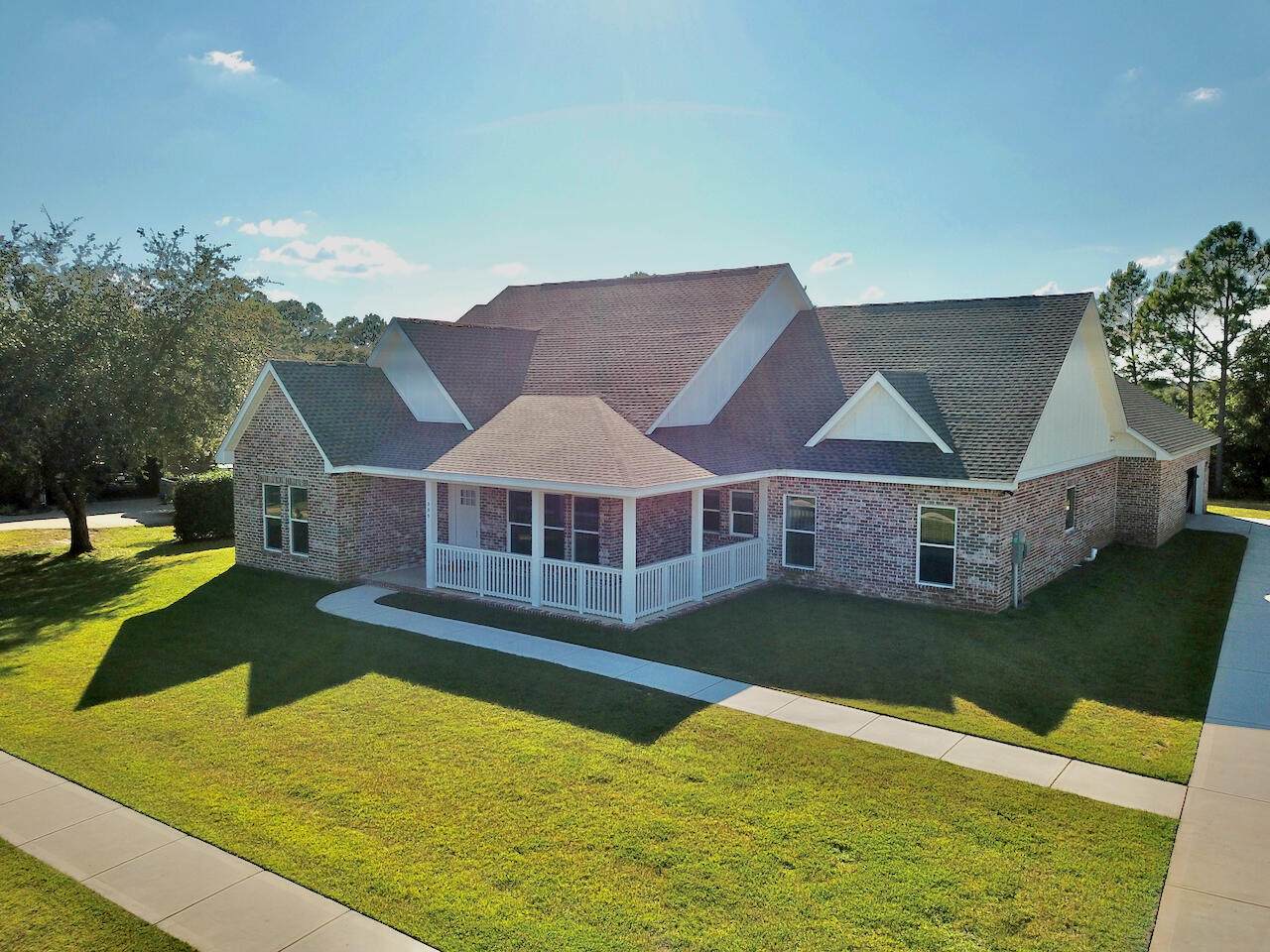 335 Club House Drive - Photo 1