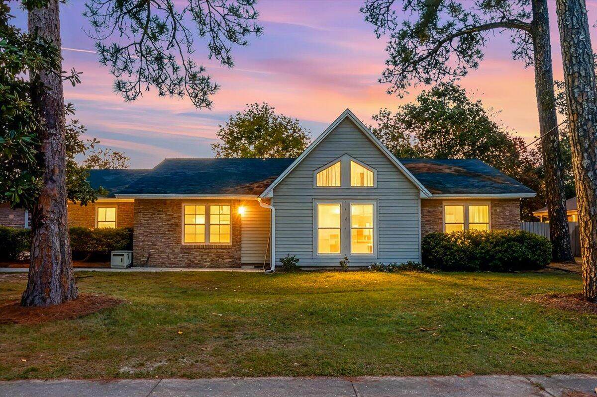 206 Seville Circle - Photo 1